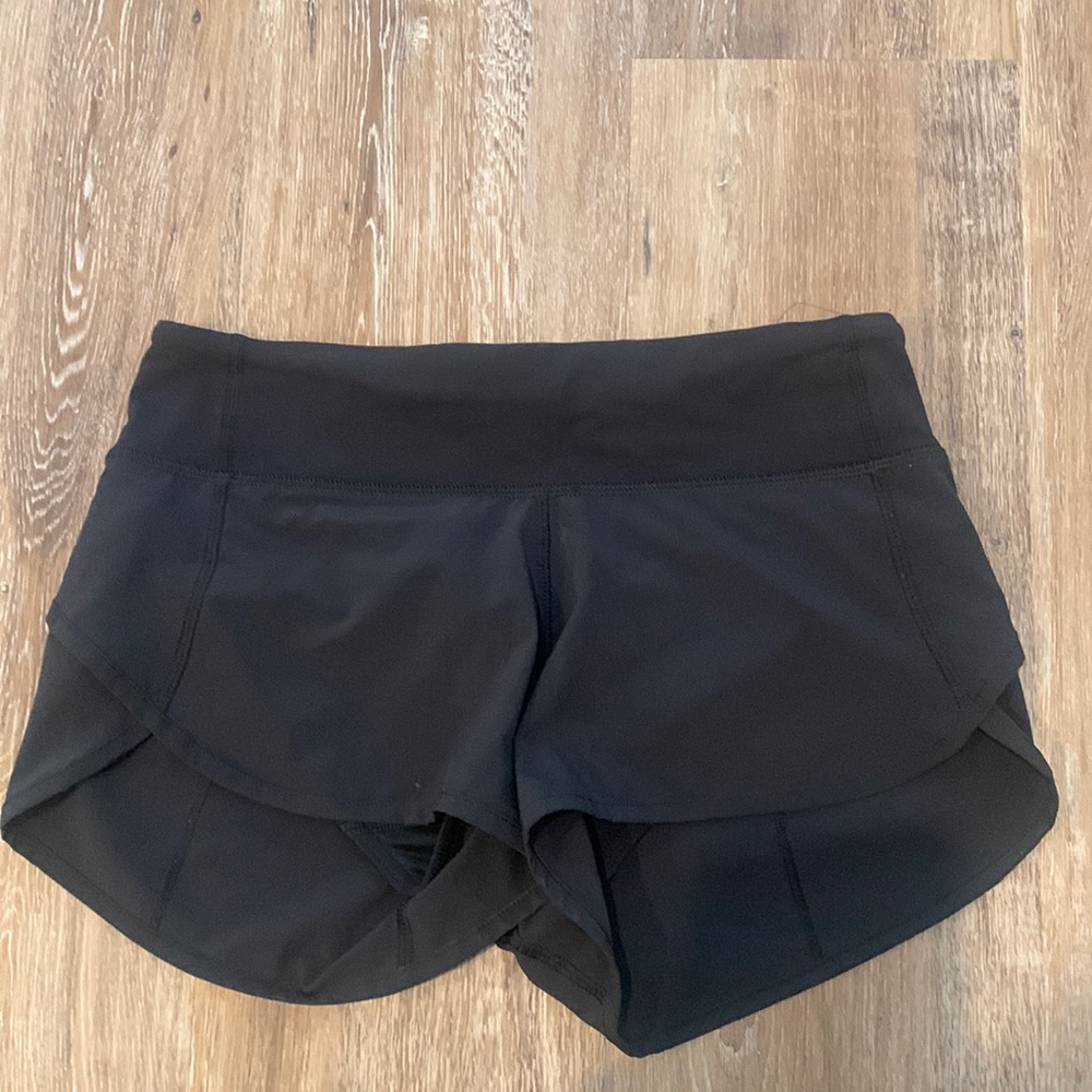 Lululemon Speed up low rise shorts